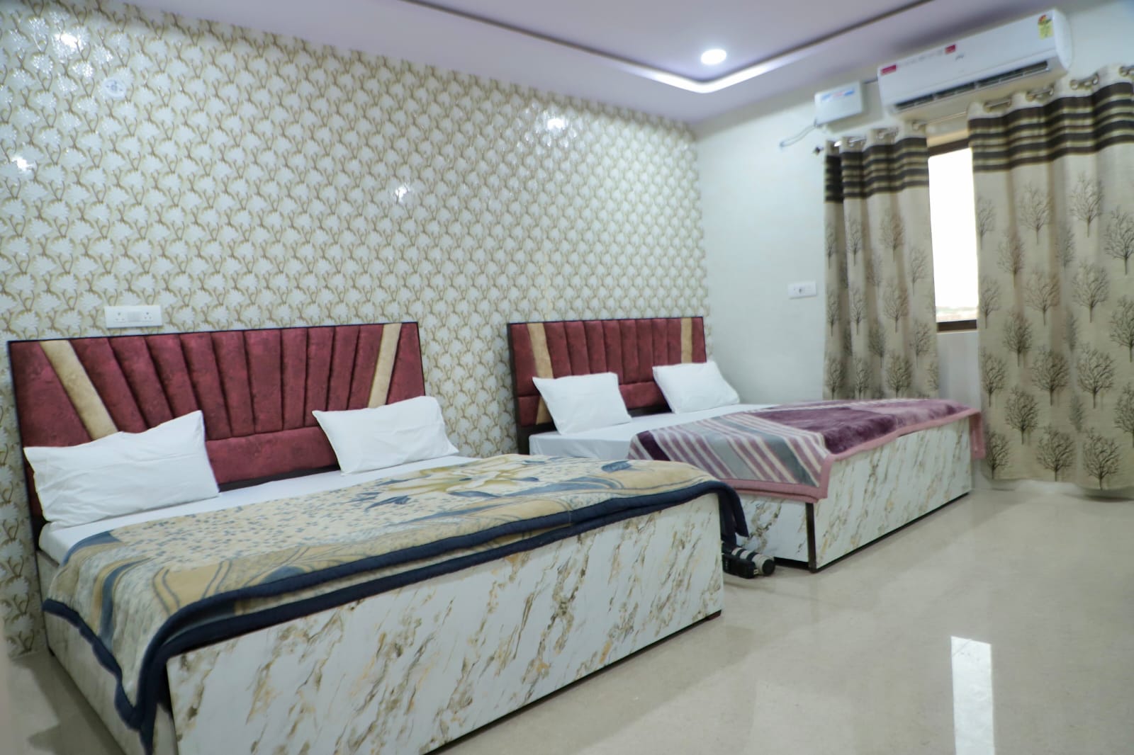 Deluxe Room - Kunjdham Vrindavan